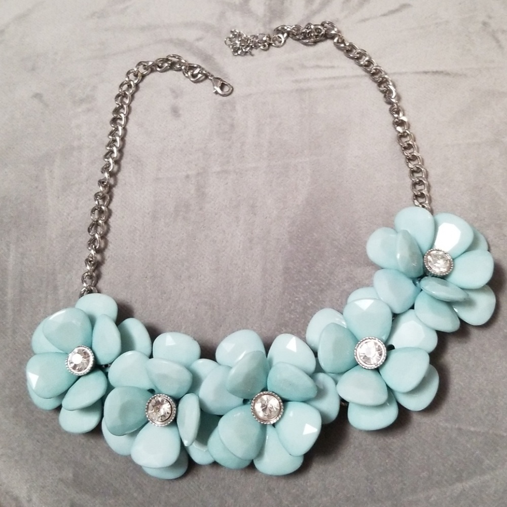 Flower Bib Necklace